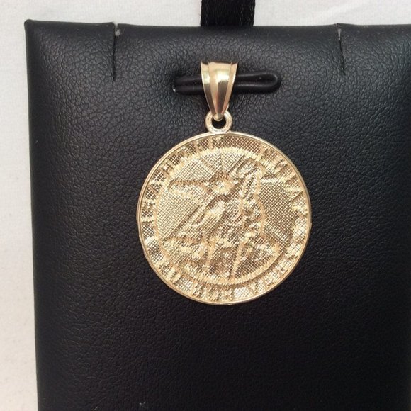 14k Yellow Real Gold Solid Men's Saint Michael Archangel and the Devil Medallion - Picture 3 of 8